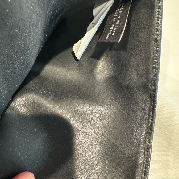 Authentic Marc Jacob’s small snap zippy wallet. - Picture 4 of 10